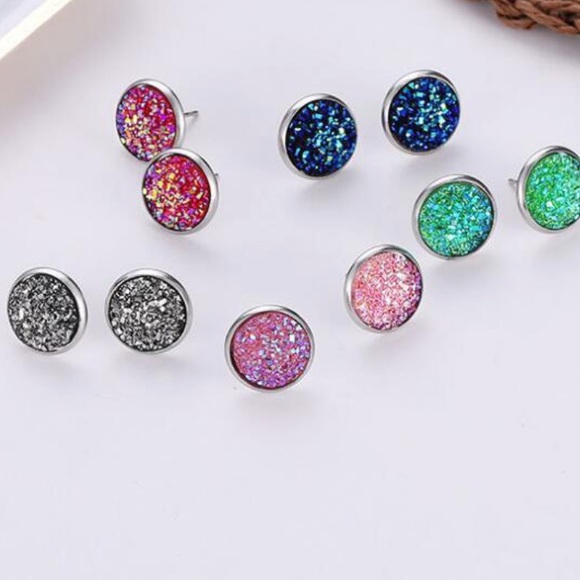 Dainty Druzy Round Earrings - Picture 6 of 8